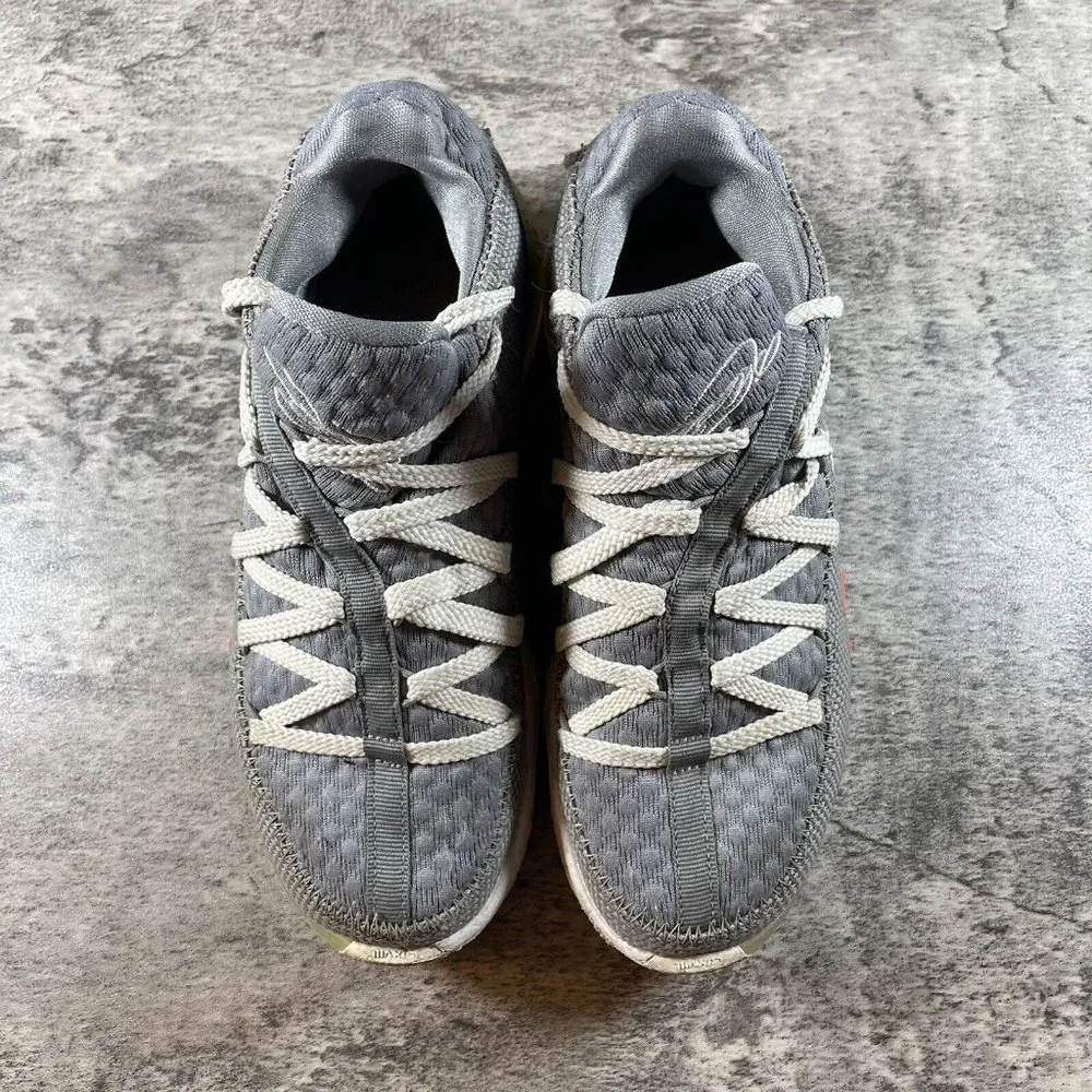 Nike Lebron 17 Low Shoe Mens Size 5 Women’s 6.5 Gray Orange Basketball Sneaker - Picture 7 of 8